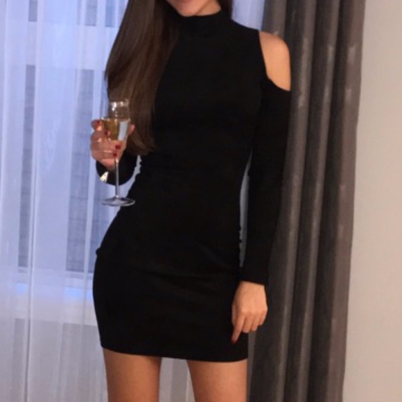Oh Polly Cold Shoulder Black dress - Picture 1 of 2